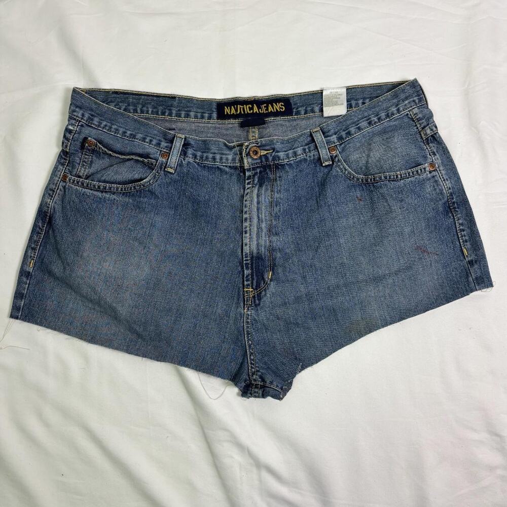 Nautica Jeans cut off shorts
